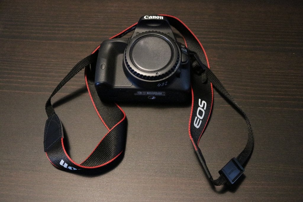 Canon EOS 100D DSLR camera met tas, Audio, Tv en Foto, Gebruikt, Spiegelreflex, Canon, 18 megapixels