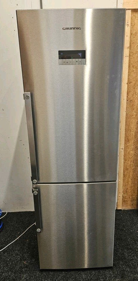 Grundig RVS koel en vriescombinatie de luxe uitvoering...., Ophalen, Gebruikt, 200 liter of meer, 60 cm of meer