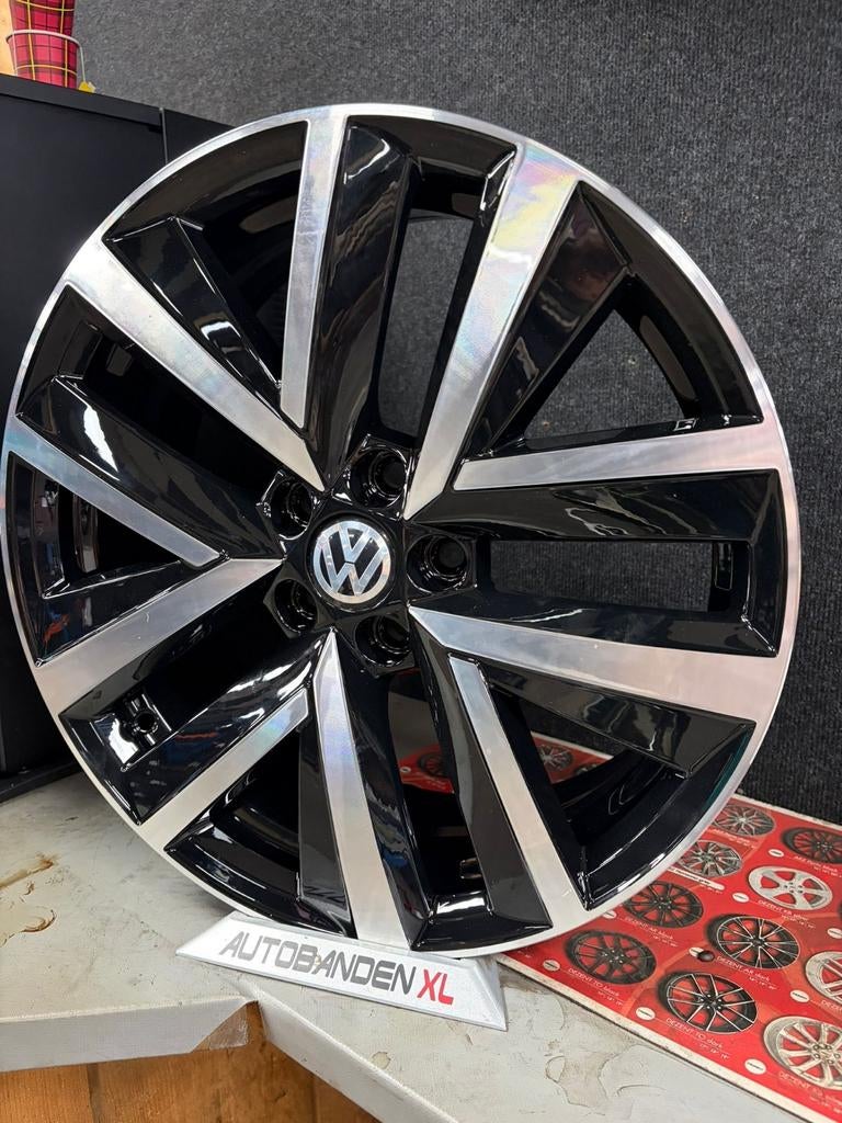 17 inch Audi o.a A1 TT POLO IBIZA KAMIQ velgen 5x100, Ophalen, Velg(en), Nieuw, 17 inch