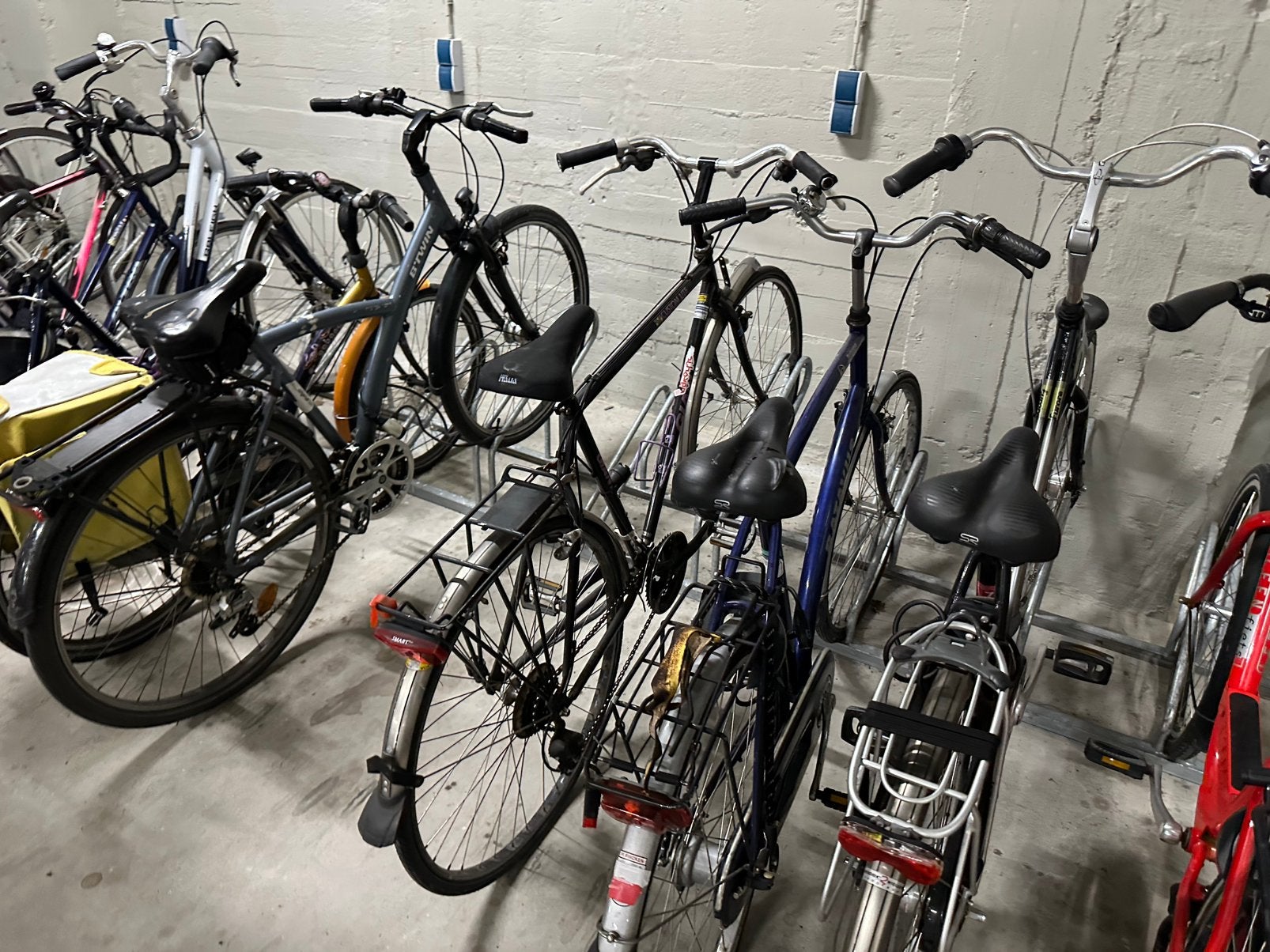8 fietsen te koop – restpartij, VIN gecontroleerd /Eindhoven, Fietsen en Brommers, Ophalen, Gebruikt