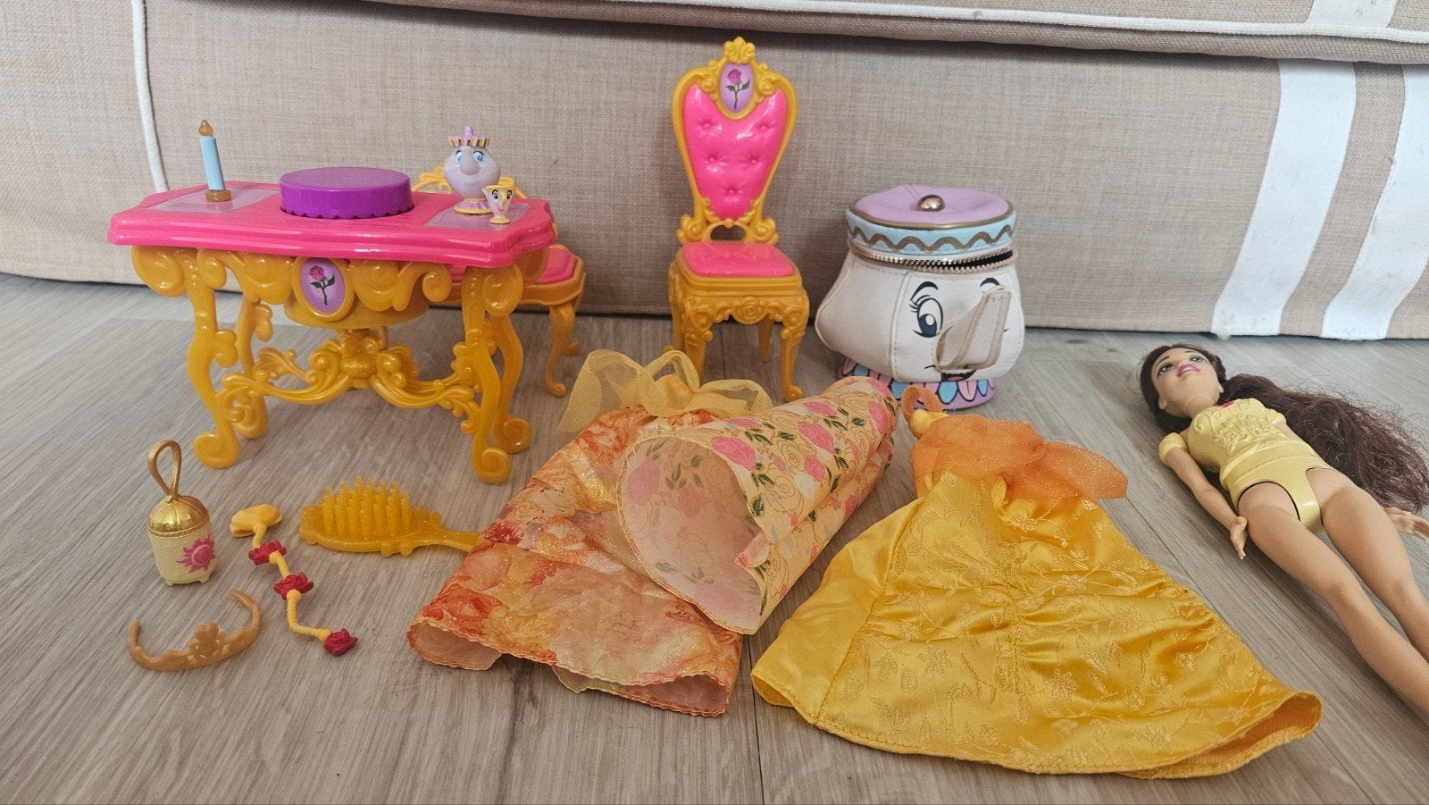 Barbie Belle met leuke toebehoren - Zo goed als nieuw, Ophalen of Verzenden, Gebruikt, Barbie