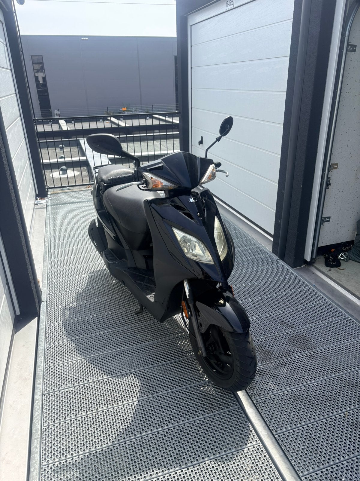 Kymco agility, Fietsen en Brommers, Scooters | Kymco, Ophalen of Verzenden, Zo goed als nieuw, Benzine, Agility