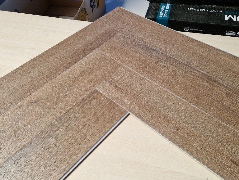 Restpartij 16 m2 visgraat Klik PVC OTIUM Rose Herringbone, Ophalen, Otium at Home, Bruin, Nieuw