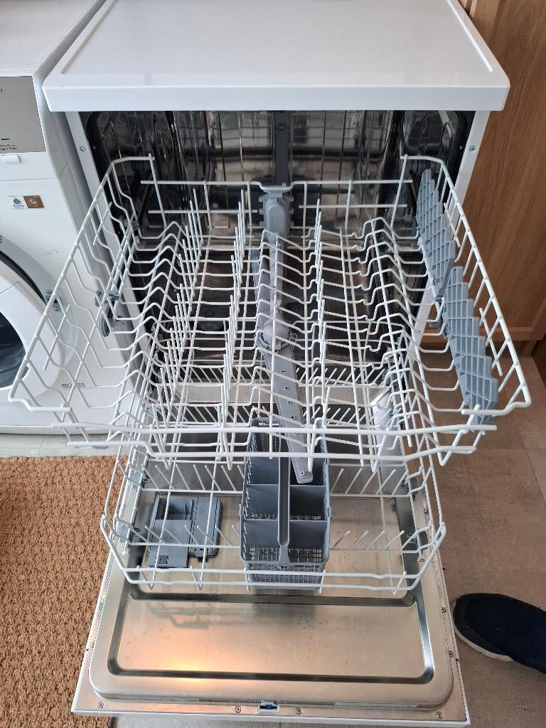 Vaatwasser Inventum, Witgoed en Apparatuur, Vaatwasmachines, Ophalen, Energieklasse A of zuiniger, Zo goed als nieuw, 85 tot 90 cm