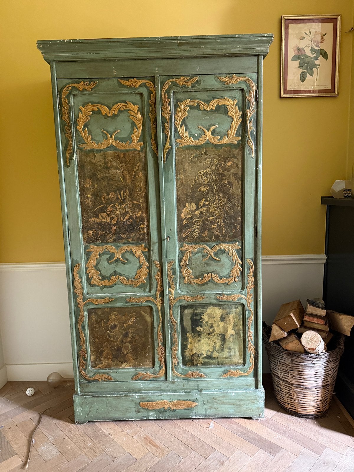 Kast in Louis XV-stijl, groen met verguld reliëf, Ophalen