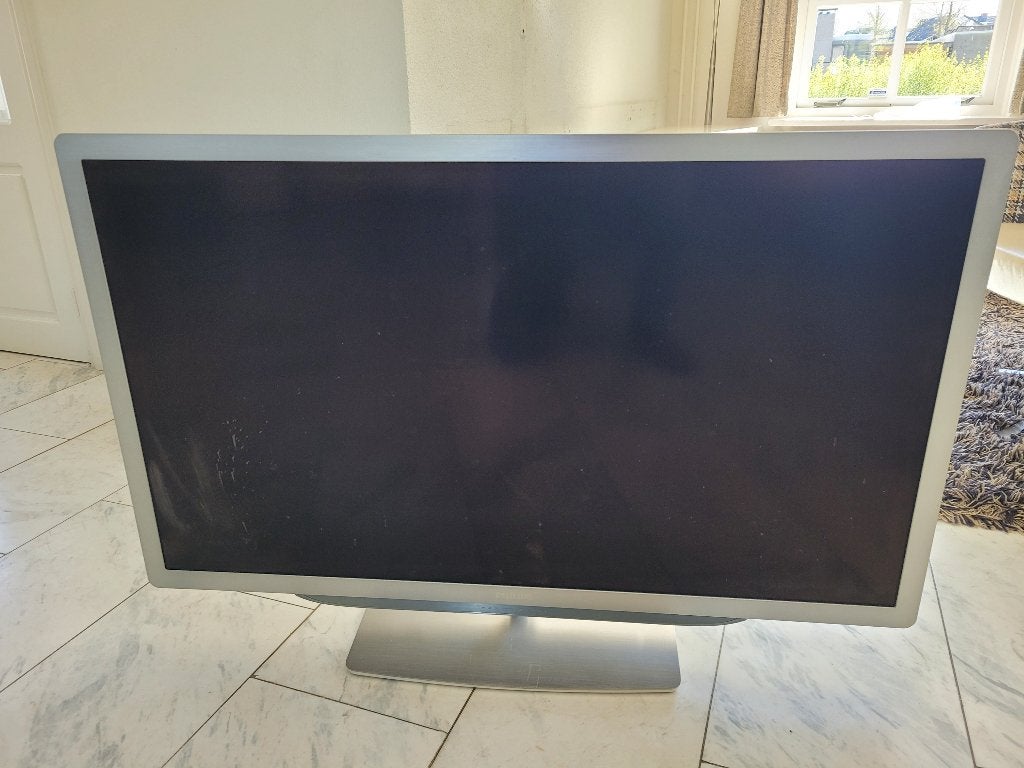 Philips 46 inch Ambilight TV, Ophalen, Philips, Gebruikt, LCD