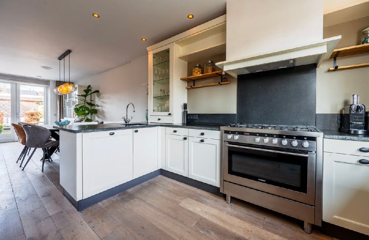 Pronorm keuken Vanille met Graniet werkblad en hoge kasten, Ophalen, Gebruikt, Hoekkeuken, Graniet of Steen