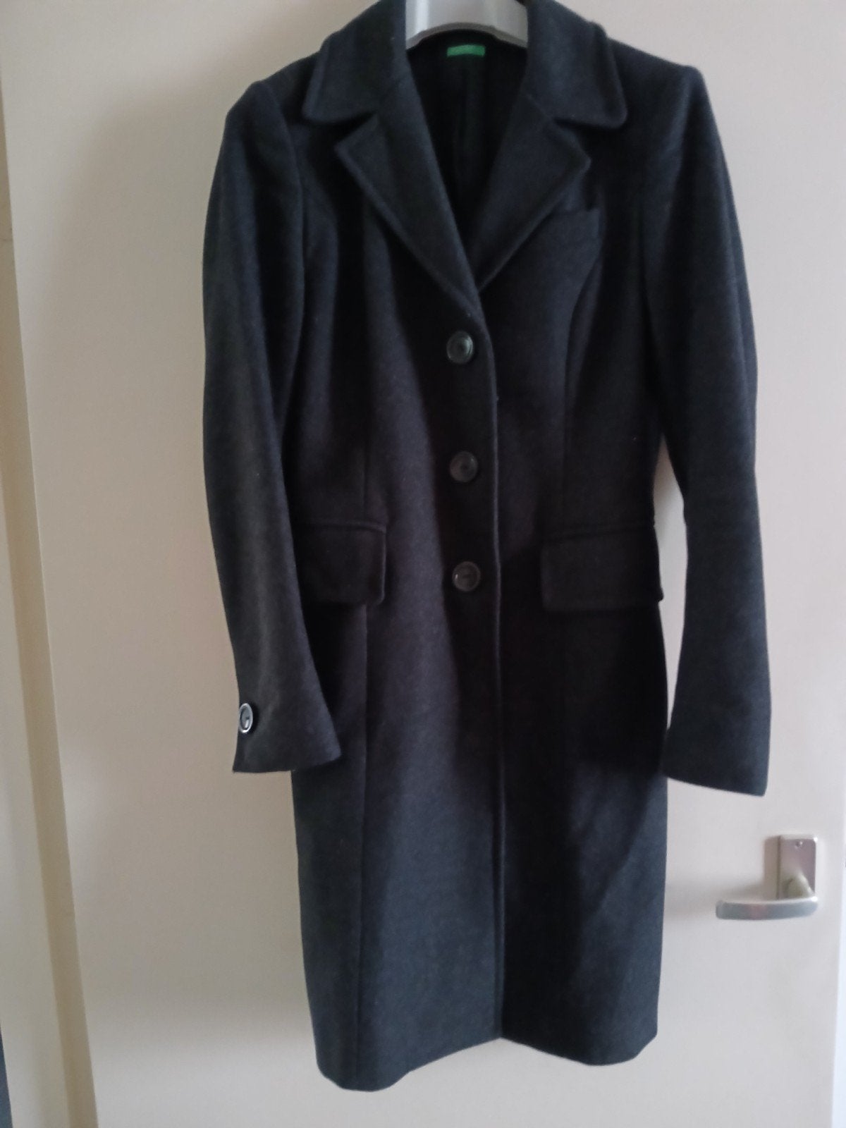 Antraciet wollen mantel, maat S, getailleerd, Kleding | Dames, Jassen | Winter, Ophalen of Verzenden, Zo goed als nieuw, United Colors of Benetton