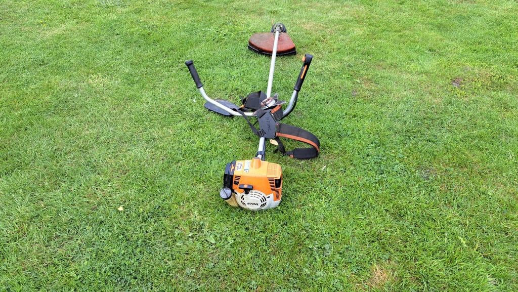Stihl FS 200 Bosmaaier met draadkop en mes, Gebruikt, ????, 30 tot 50 cm, ????