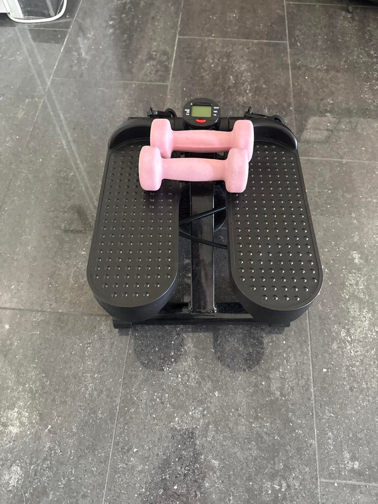 Compacte Stepper met Gewichten - Ideaal voor Thuis, Sport en Fitness, Fitnessmaterialen, Ophalen of Verzenden, Zo goed als nieuw