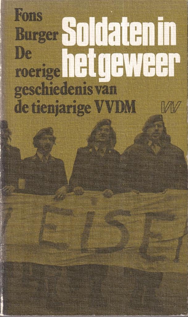 Soldaten in het geweer: de roerige geschiedenis van de tienj, Gelezen, Niet van toepassing, Ophalen of Verzenden, Overige onderwerpen
