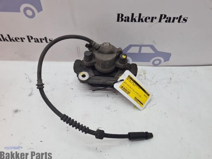 Remklauw (Tang) rechts-voor van een BMW 3-Serie, Gebruikt, -, -, Ophalen of Verzenden
