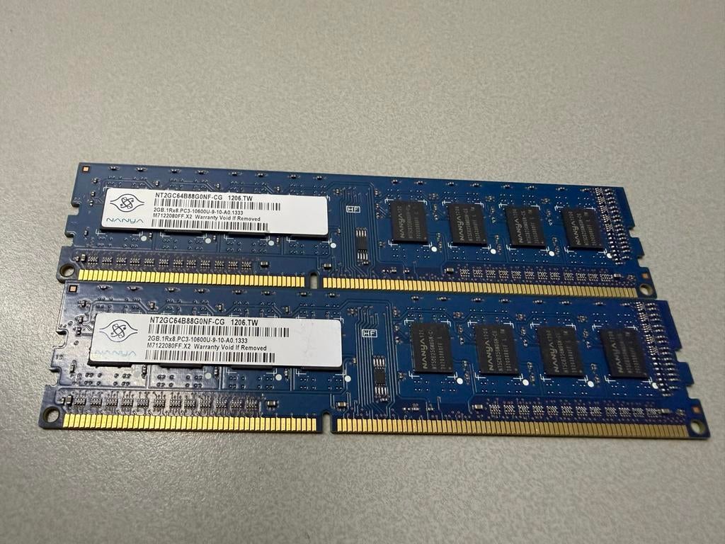 2GB DDR3 PC3-10600U Geheugenkaart, DDR3, Ophalen of Verzenden, Zo goed als nieuw, Desktop