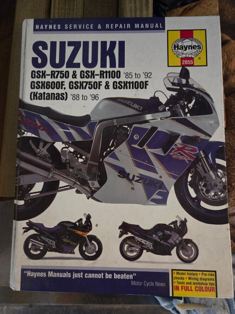 Werkplaatsboek suzuki GSX-R 750  R1100, Motoren, Ophalen of Verzenden, Suzuki