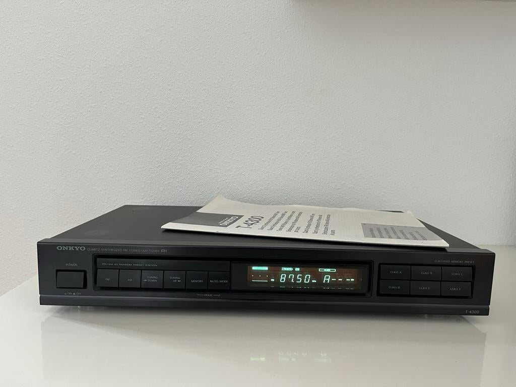 Onkyo T-4300 Quartz Synthesized FM Stereo AM Tuner, Ophalen of Verzenden, Zo goed als nieuw, Analoog
