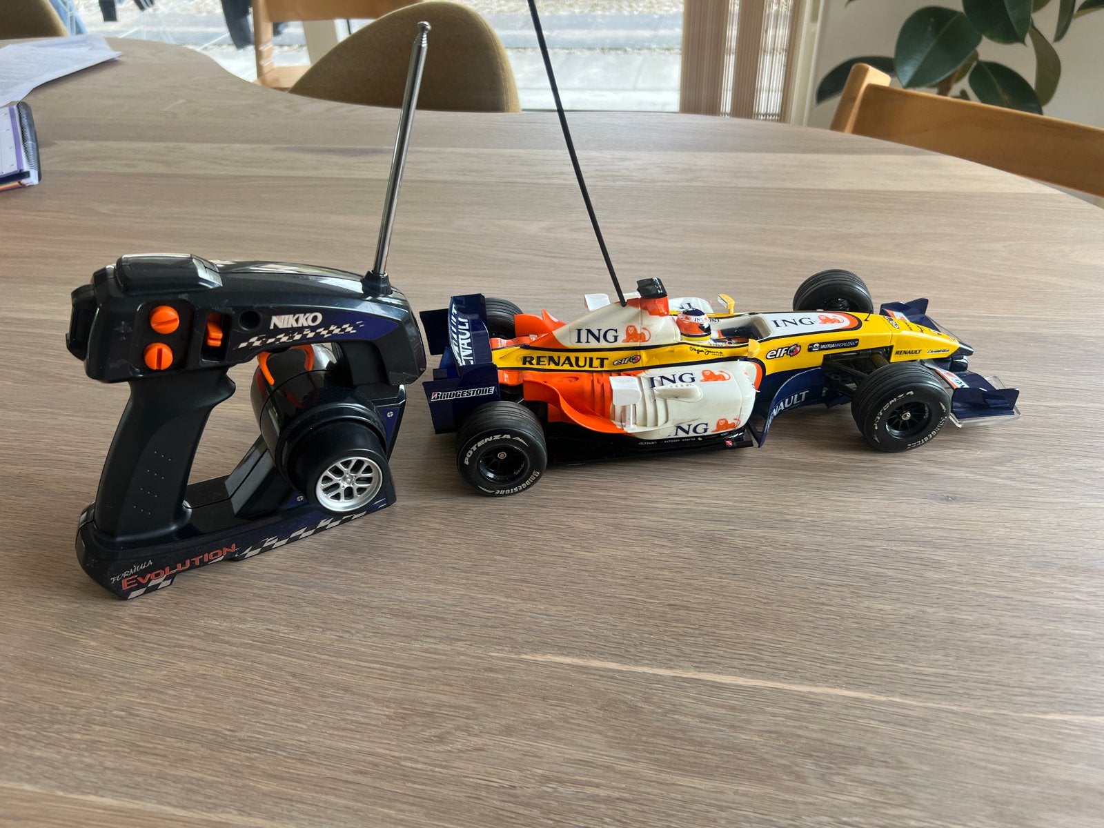 Nikko F1 Auto RC - Werking Onbekend, Elektro, Ophalen of Verzenden, Zo goed als nieuw, Auto onroad