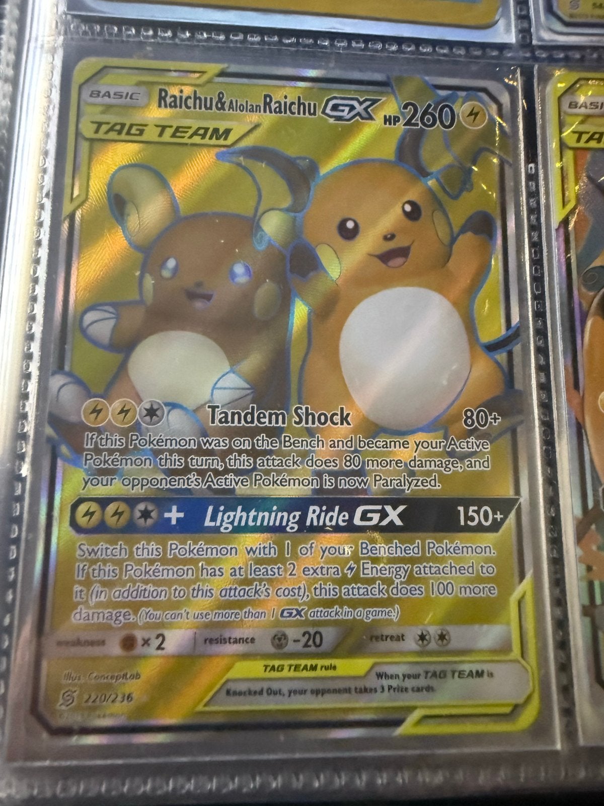 Raichu & Alolan Raichu GX #220 Pokemon Kaart, Ophalen of Verzenden, Zo goed als nieuw, Losse kaart, Foil