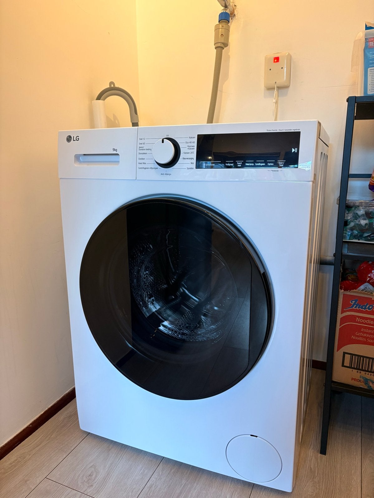 LG F4WM309S0 Wasmachine 9kg - Zo goed als nieuw, Ophalen, 1200 tot 1600 toeren, 8 tot 10 kg, Zo goed als nieuw