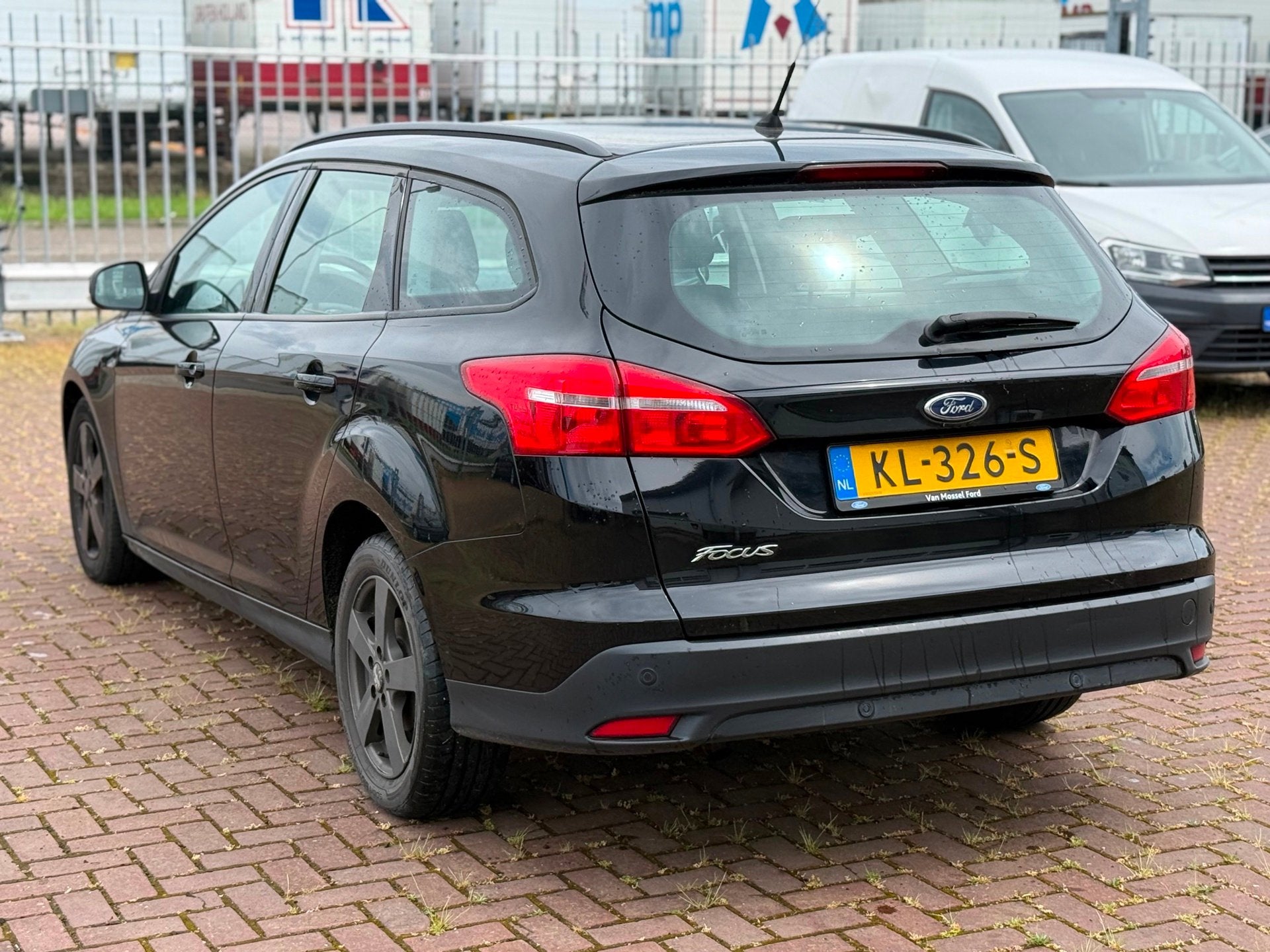 Ford Focus Wagon 1.5 TDCI Trend Lease Edition Export, Auto's, Stof, Zwart, Origineel Nederlands, Onderhoudsboekje