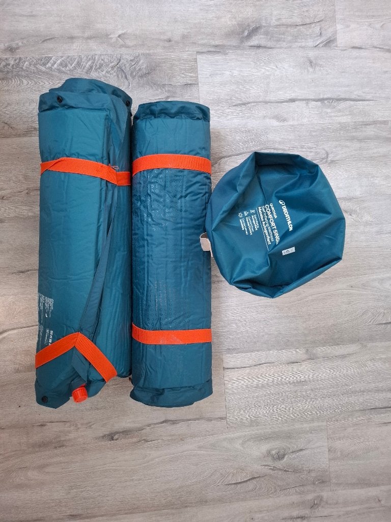 Rocktrail en Decathlon zelf opblaasbare camping matrassen, Ophalen, Zo goed als nieuw
