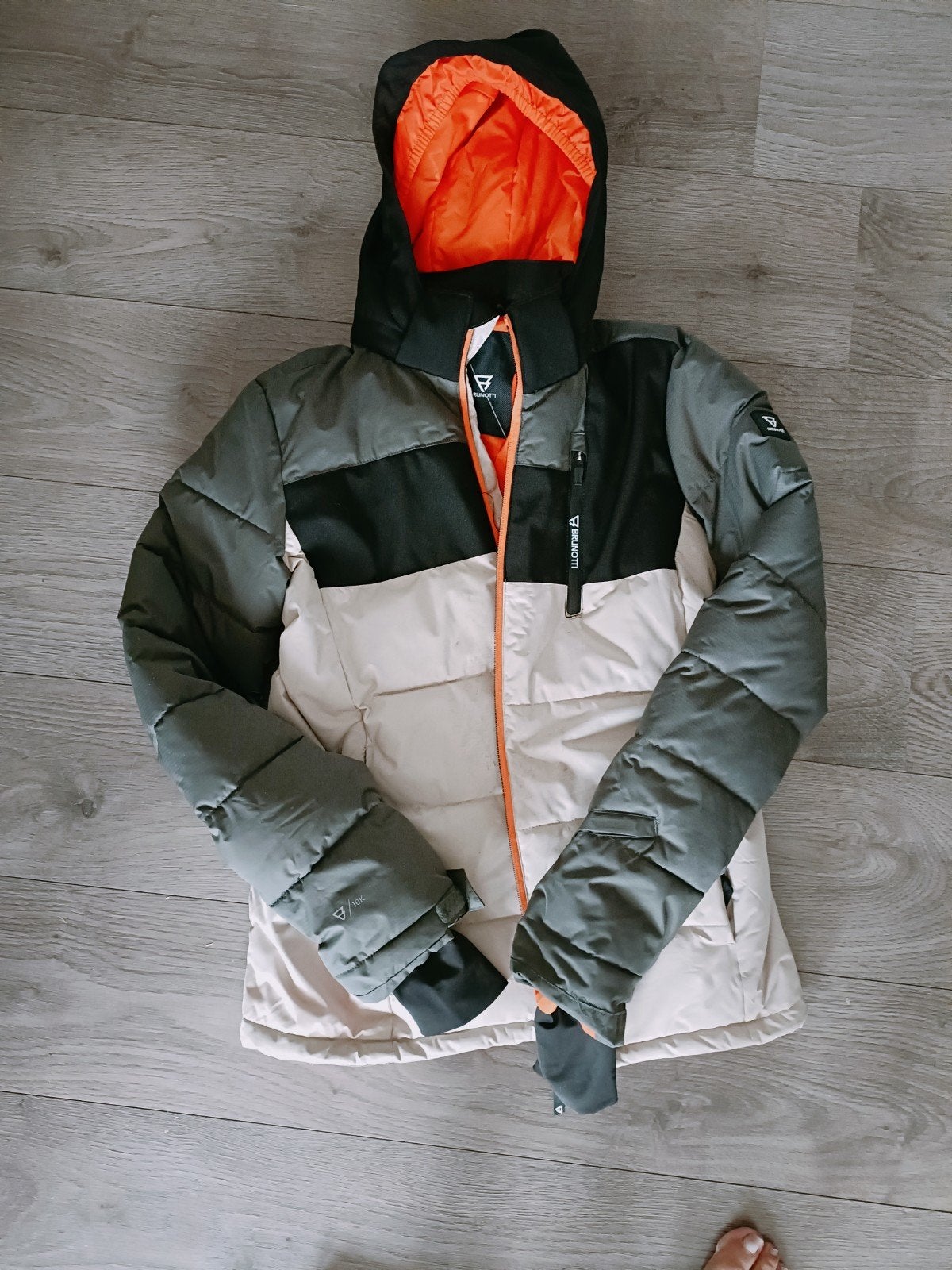 Brunotti winterjas/ski-jas - Zo goed als nieuw, 100 tot 140 cm, Zo goed als nieuw, Kleding, Ophalen