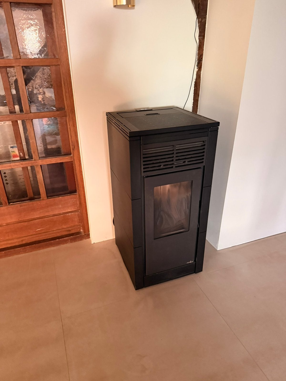 Bieden vanaf €1300,- Ferlux - Nerea Pelletkachel 15kw, Ophalen, Zo goed als nieuw, Overige brandstoffen, Pelletkachel