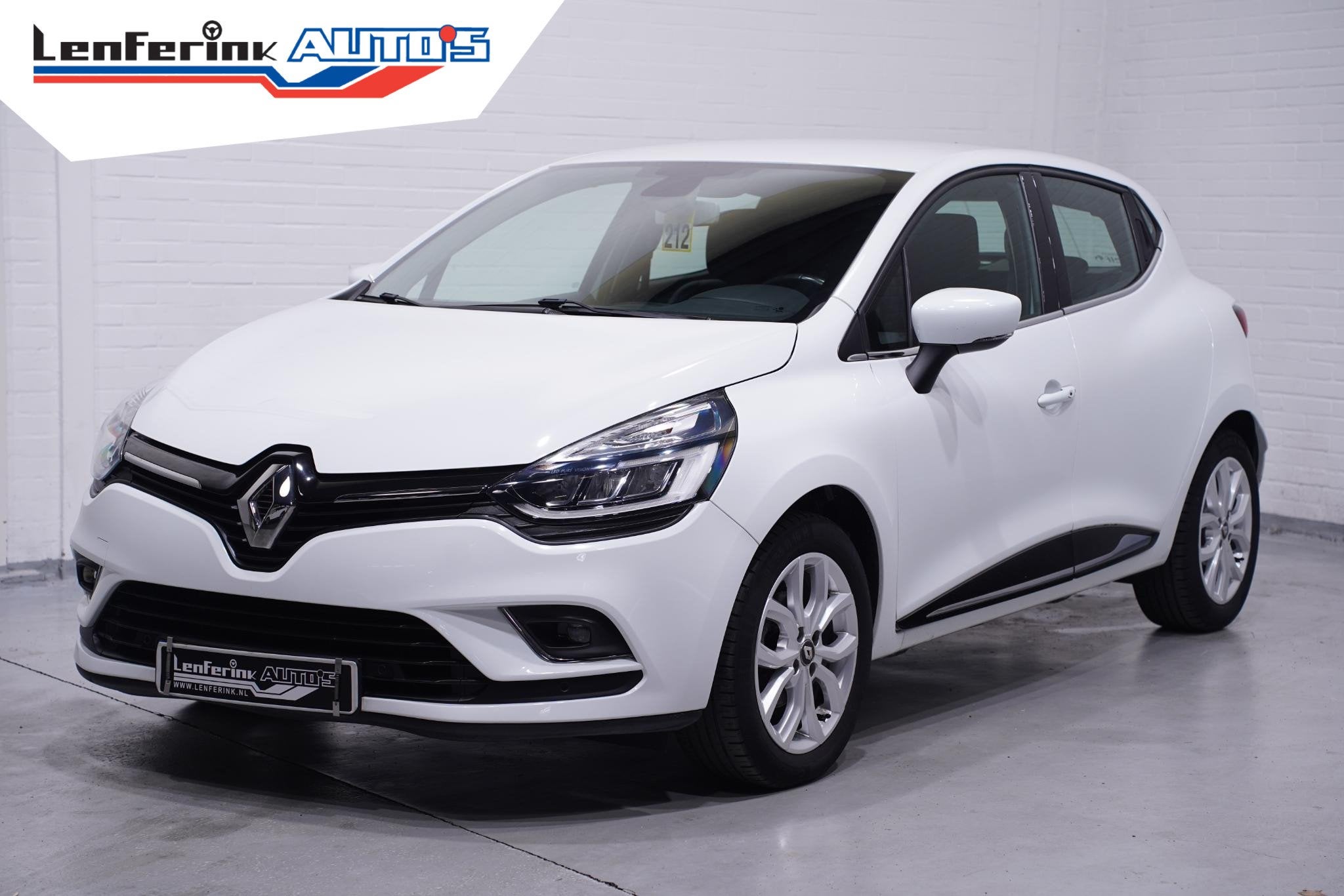 Renault Clio 0.9 TCe Intens Navi Clima PDC Camera Apple Carp, Auto's, 898 cc, Stof, Gebruikt, Euro 6
