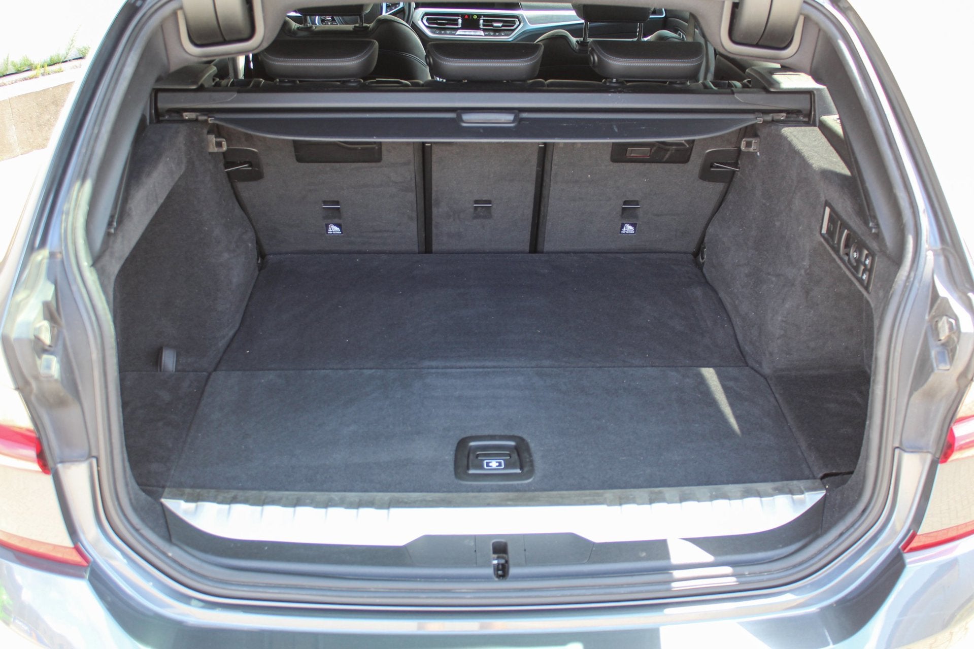Foto 20 van BMW 3-serie Touring 330e xDrive High Executive - trekhaak -