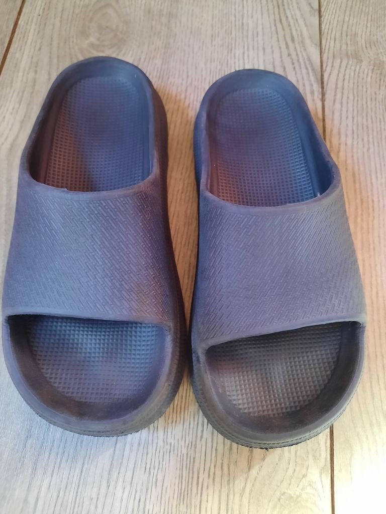 Action slippers badslippers blauw maat 33, Gebruikt, Jongen of Meisje, Overige typen, Ophalen of Verzenden