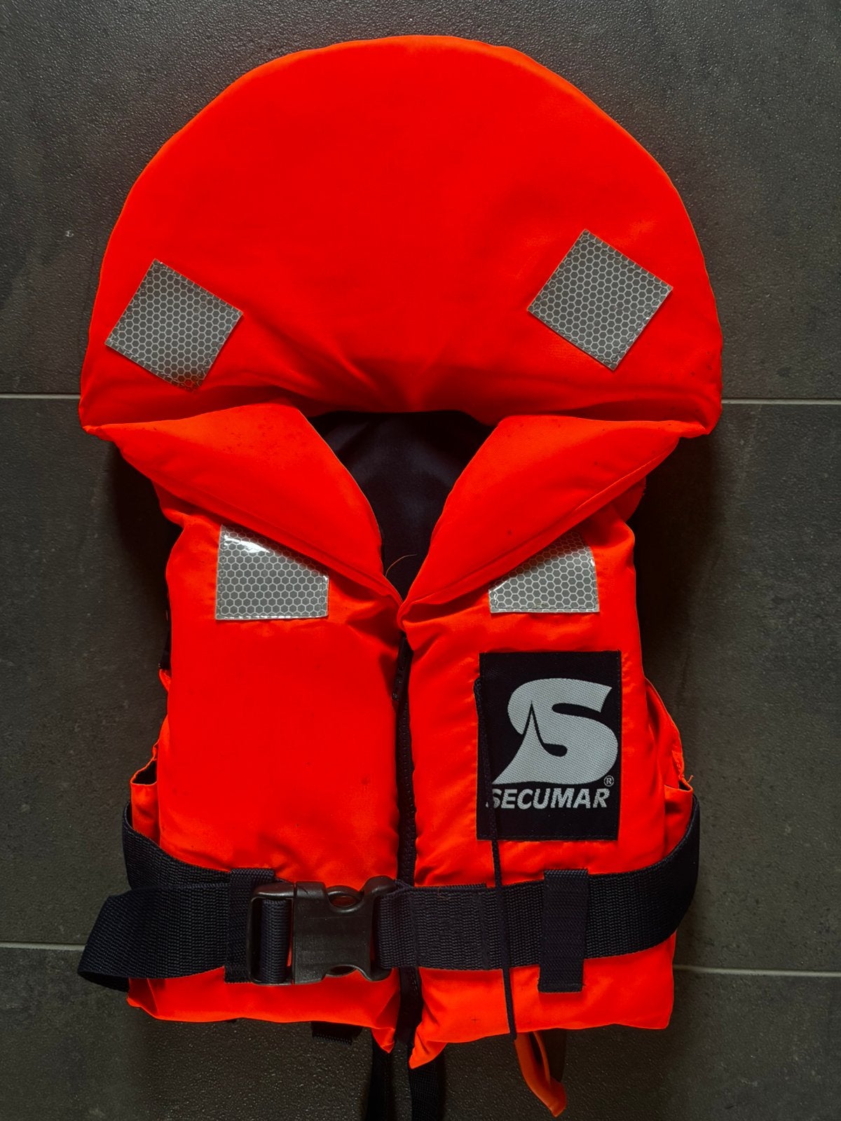 Secumar Bravo reddingsvest 10-15 KG, Watersport en Boten, Watersportkleding, Ophalen of Verzenden, Zo goed als nieuw, Kind, Reddingsvest of Zwemvest