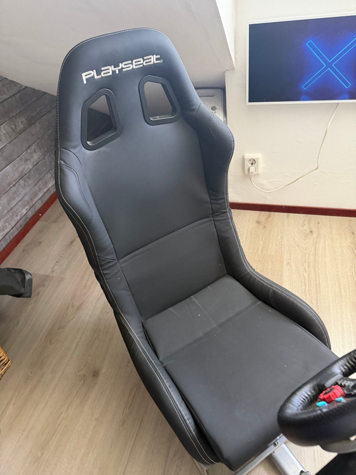Playseat met Logitech G29 racestuur en pedalen, Spelcomputers en Games, Ophalen, Racestoel, Gebruikt, Force feedback