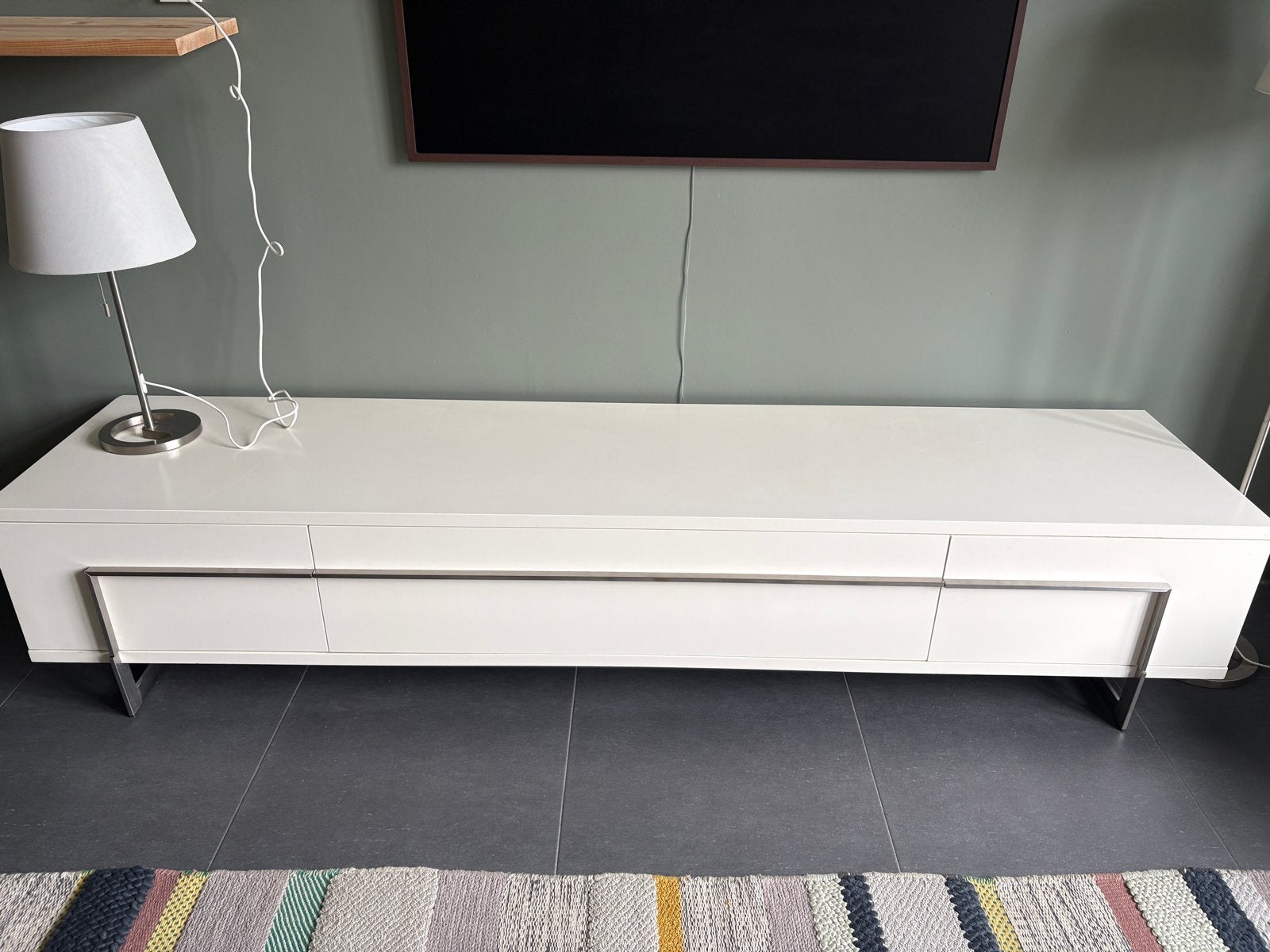 Bert plantagie vision Modern wit tv-meubel met stalen poten, Ophalen, Gebruikt, 200 cm of meer, Minder dan 100 cm
