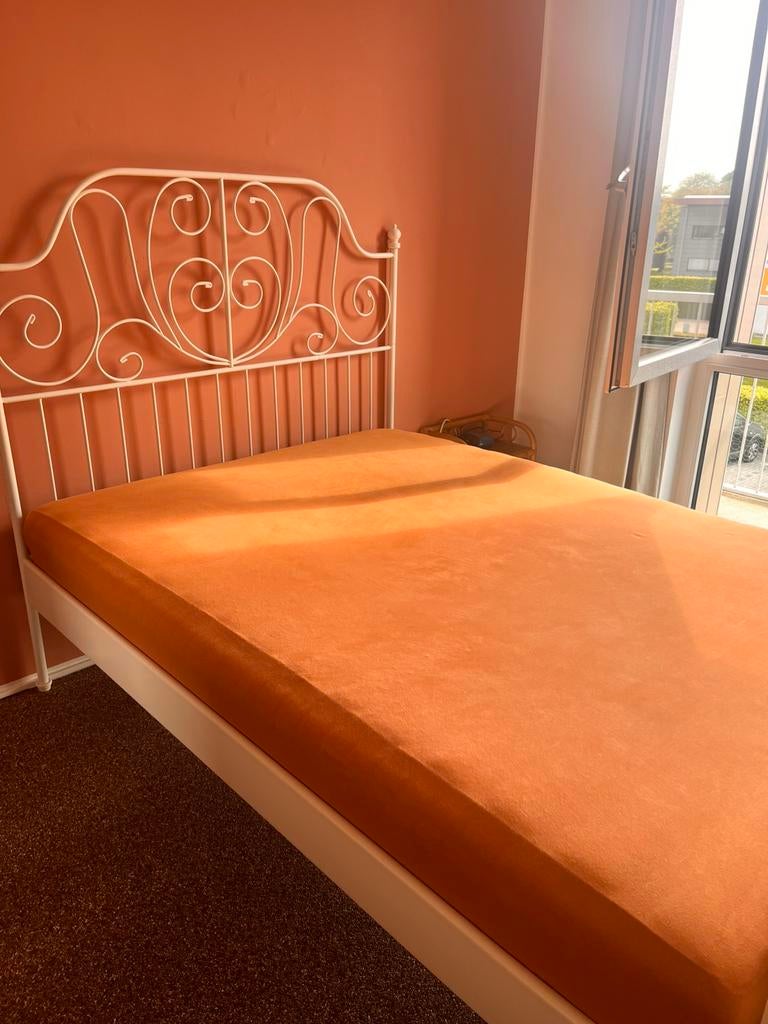Bedframe te koop!, Ophalen, Tweepersoons, 140 cm, Zo goed als nieuw