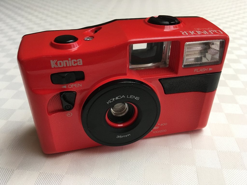 Werkende blitse vintage Konica Dr.Finder EFP-30 fotocamera, Ophalen of Verzenden, Zo goed als nieuw, Compact, Konica