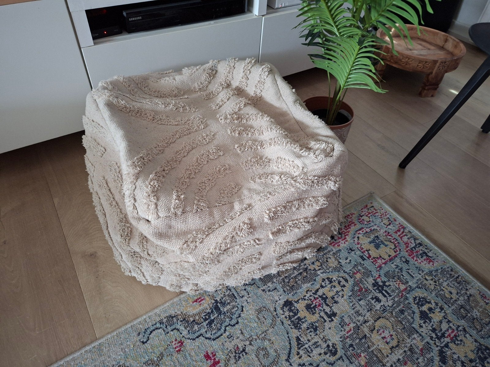 Grote poef Aztec beige, 35x55 cm, als nieuw, Minder dan 50 cm, Ophalen of Verzenden, Zo goed als nieuw, Aztec