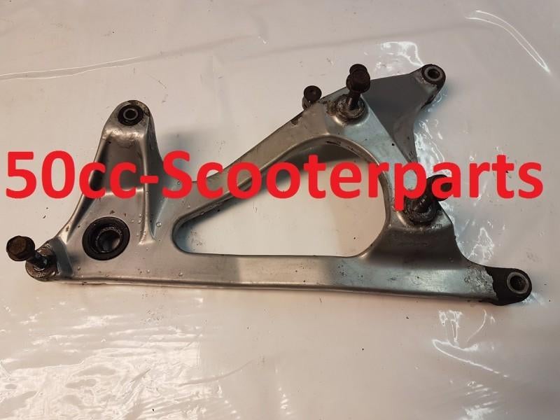 Uitlaat ophanging Honda Dylan 125 52100KGF900ZA Gebruikt, Ophalen of Verzenden, -, -, -