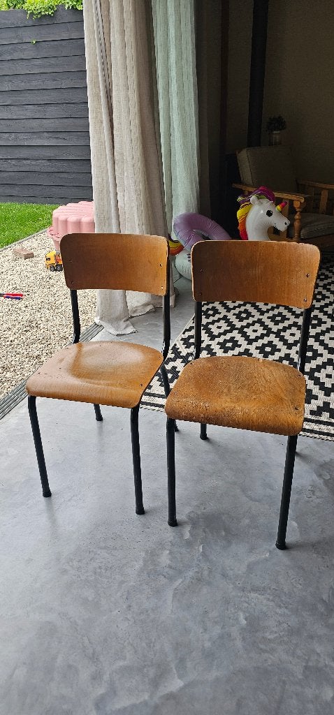Schoolstoel, Huis en Inrichting, Stoelen, Ophalen, Gebruikt, Twee, Bruin