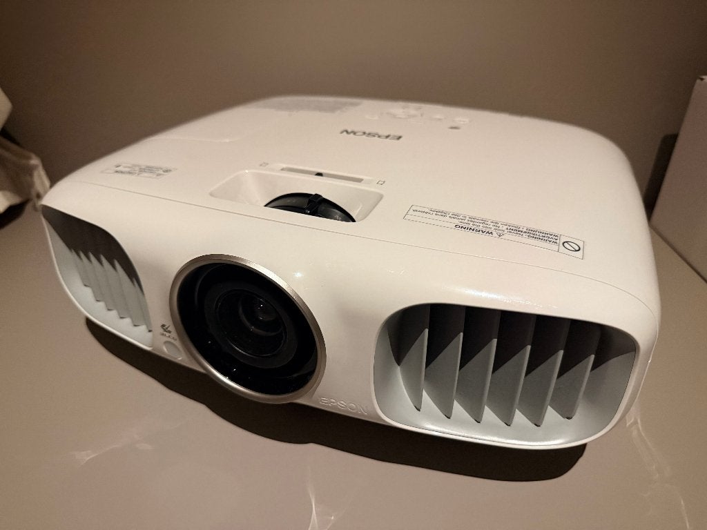 EPSON Thuisbioscoop Beamer (in perfecte staat), Ophalen, EPSON, Gebruikt, LCD