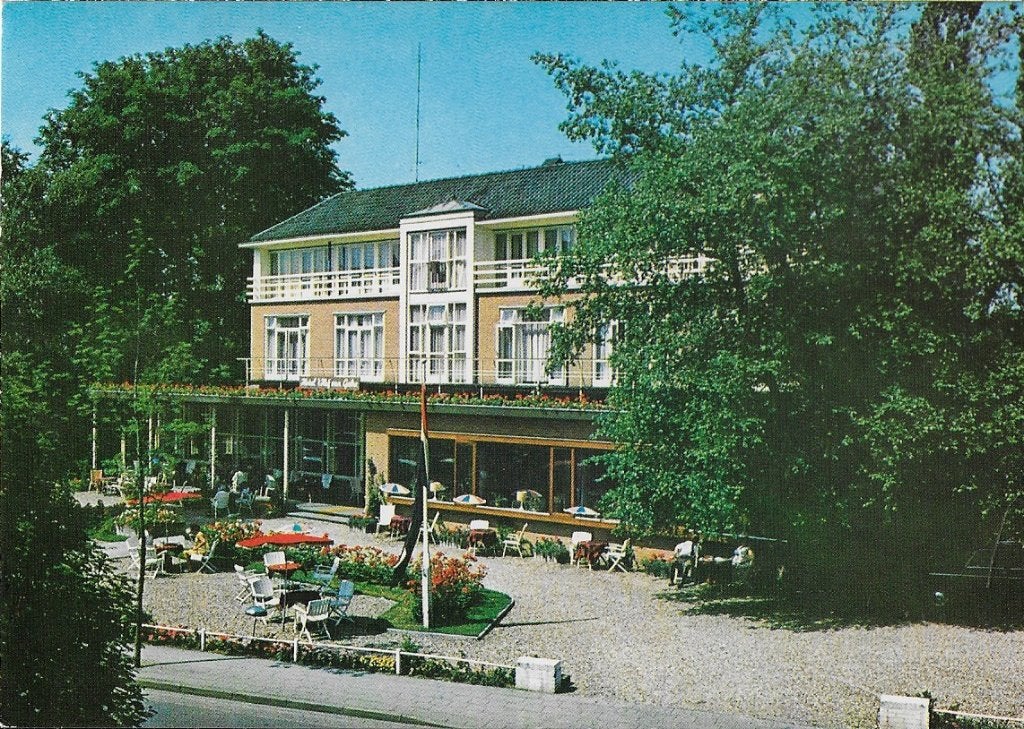 Lochem het Hof van Gelre ongelopen Ansichtkaart ( 7658 ), Ophalen of Verzenden, 1980 tot heden, Ongelopen, Gelderland