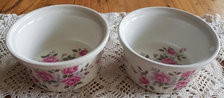 2 Wedgwood  ( oven) schaaltjes met roze roosjes, Gebruikt, -, -, Overige typen