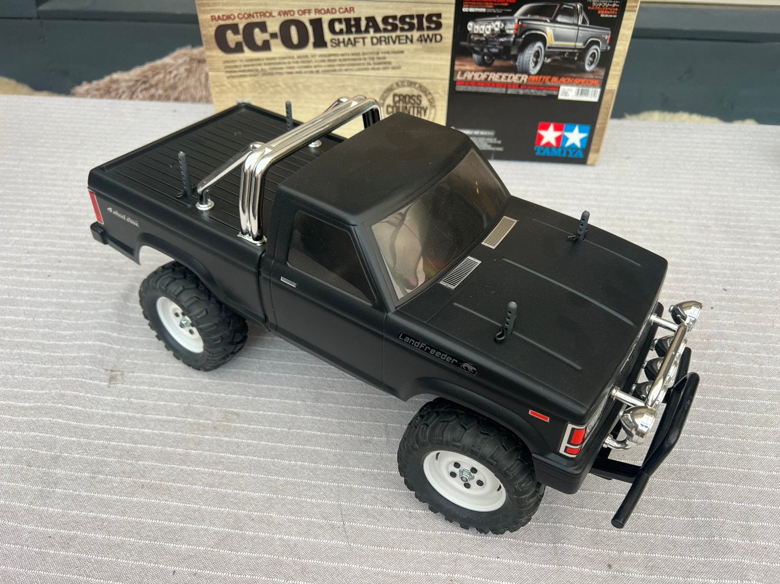 Tamiya CC-01 Freelander. Nieuwstaat, Ophalen of Verzenden, Zo goed als nieuw, Bburago