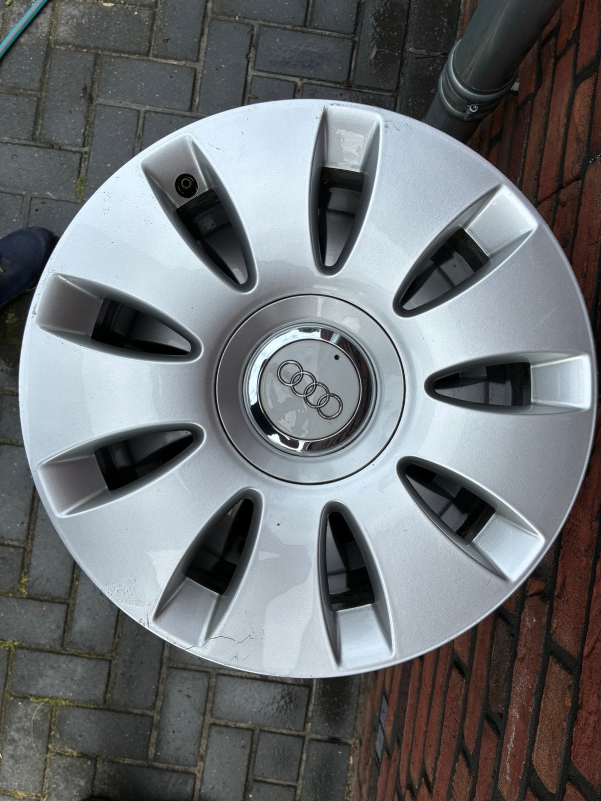 Originele Audi A6 C6 16 inch LMV - 4F0601025N, Auto diversen, Wieldoppen, Ophalen, Gebruikt