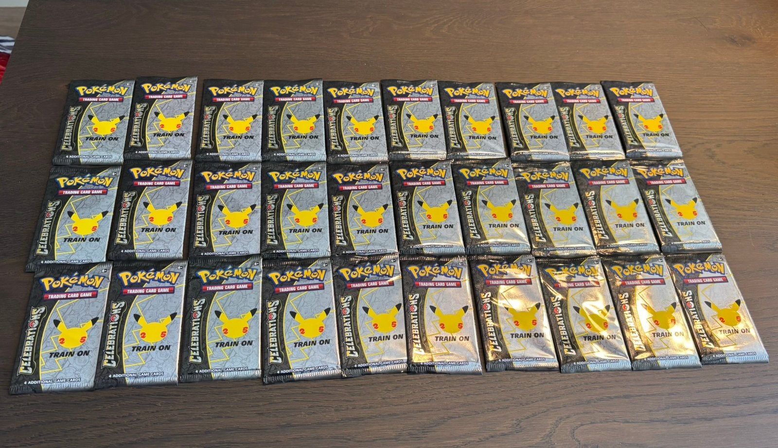 Pokemon 25th Celebrations booster pack 30x, Ophalen of Verzenden, Zo goed als nieuw, Booster