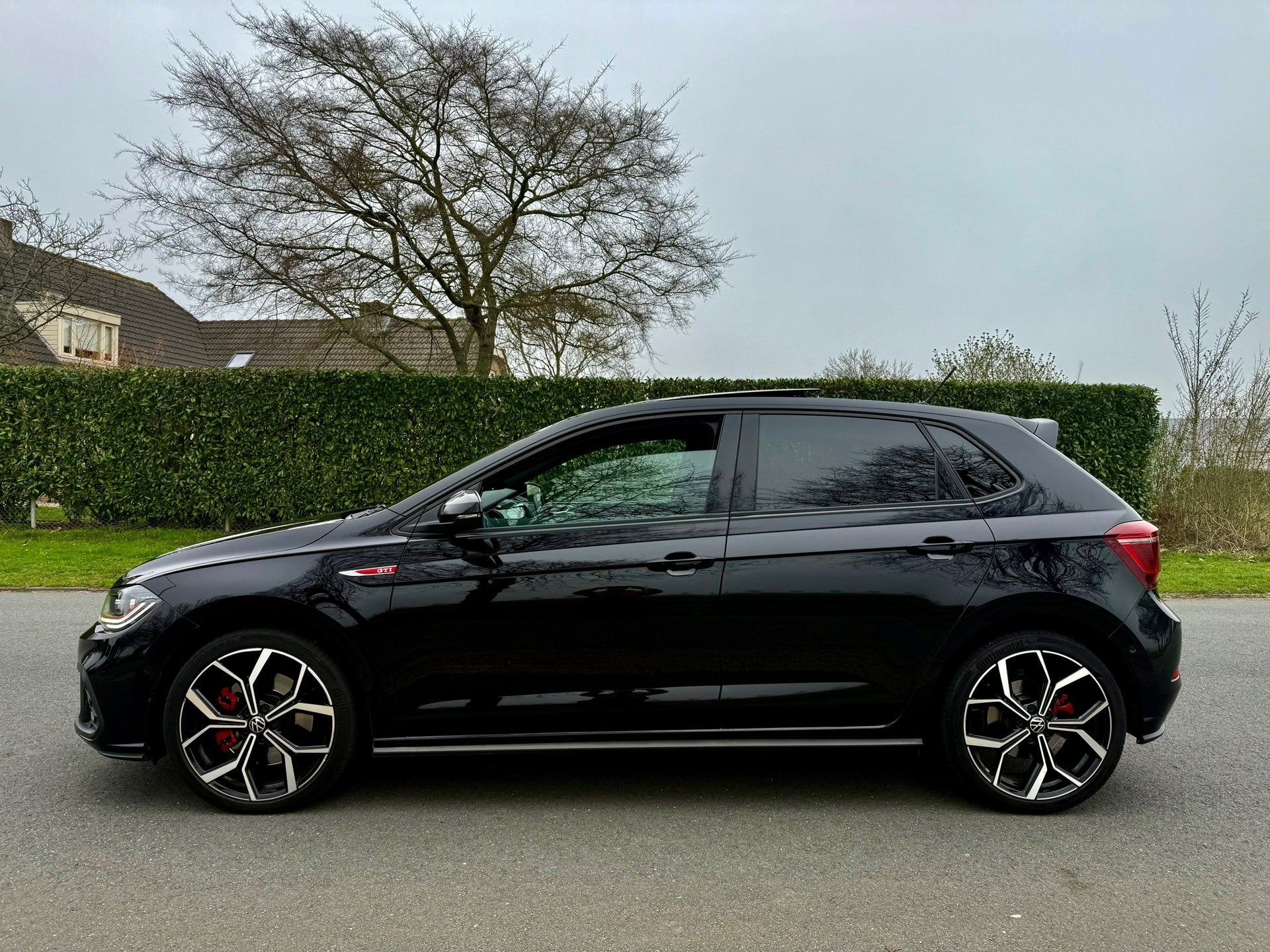 Volkswagen Polo 2.0 TSI GTI PANO/IQ/KEYLESS/ACC, 1272 kg, 15 km/l, Gebruikt, 4 cilinders