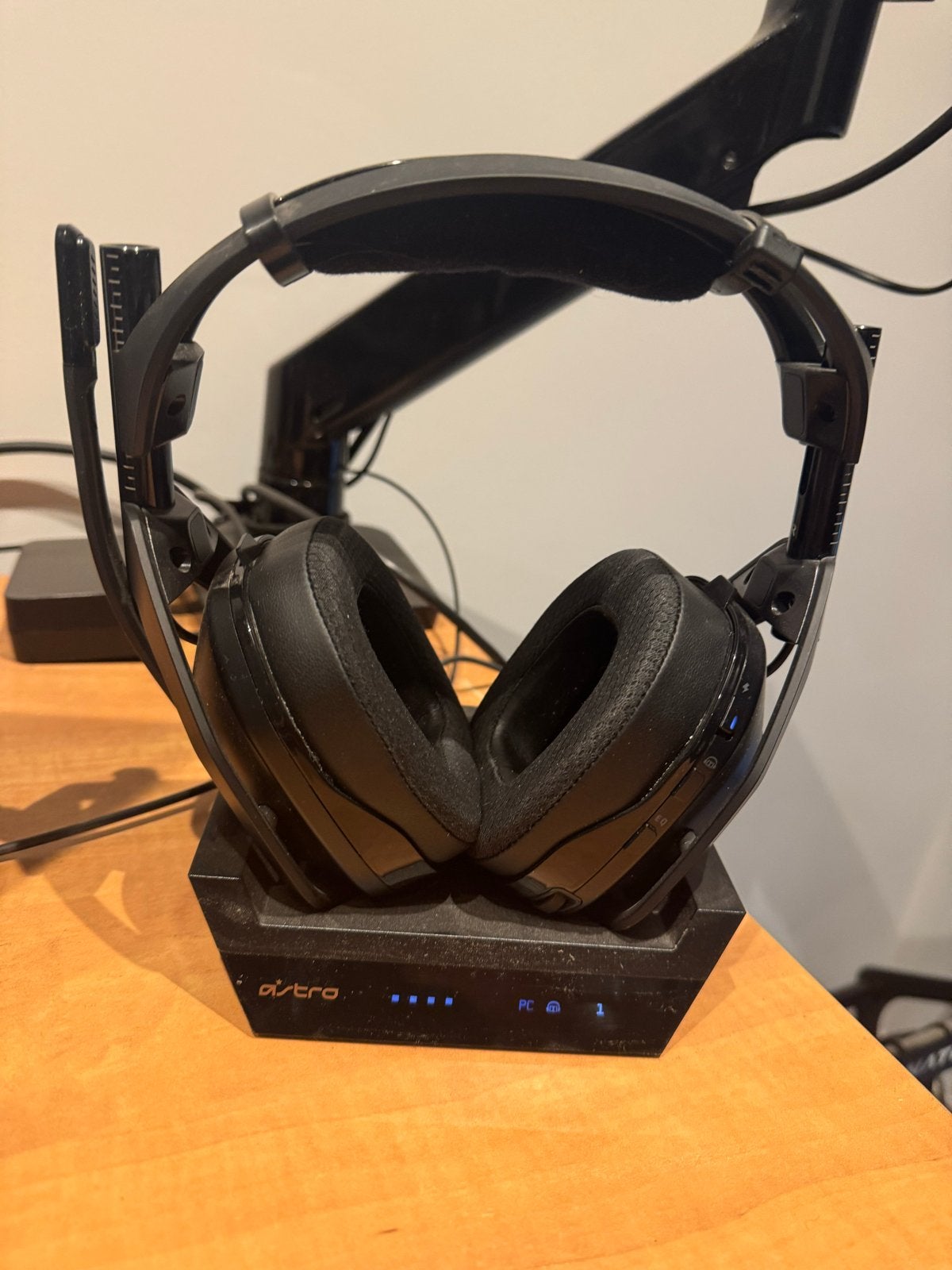 Astro A50 Gaming Headset met Base Station - Zo goed als nieu, Audio, Tv en Foto, Overige merken, Ophalen of Verzenden, Zo goed als nieuw