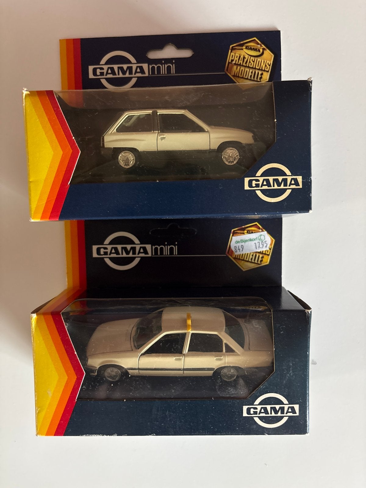GAMA mini Opel Corsa-SR & Opel Rekord Taxi modelauto's, Hobby en Vrije tijd, Ophalen of Verzenden, Nieuw, Auto