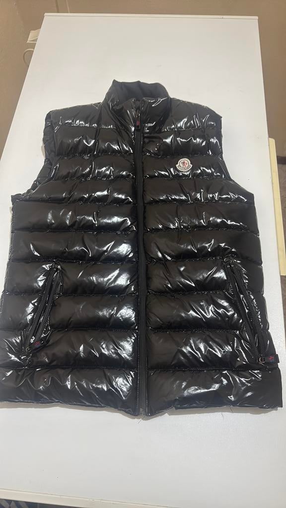Nieuwe Moncler body Warmer Maat M, Ophalen of Verzenden, Zo goed als nieuw, Zwart