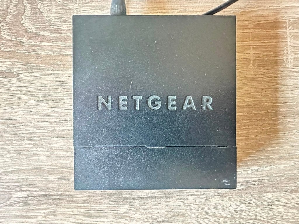 Netgear GS305v3, Ophalen of Verzenden, Gebruikt, Router, NETGEAR