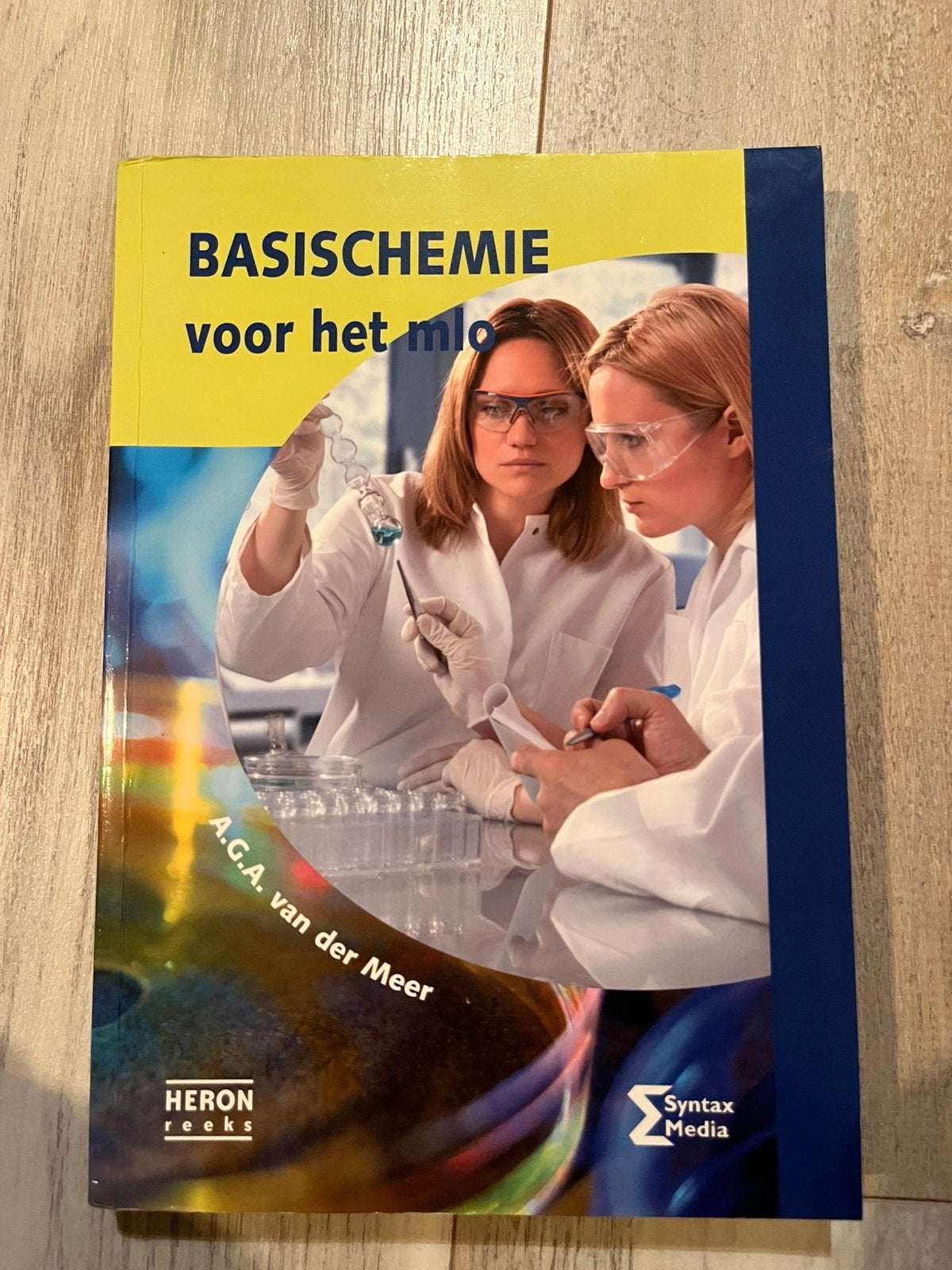 Basischemie voor het mlo, Boeken, Ophalen of Verzenden, Zo goed als nieuw, VMBO, Scheikunde