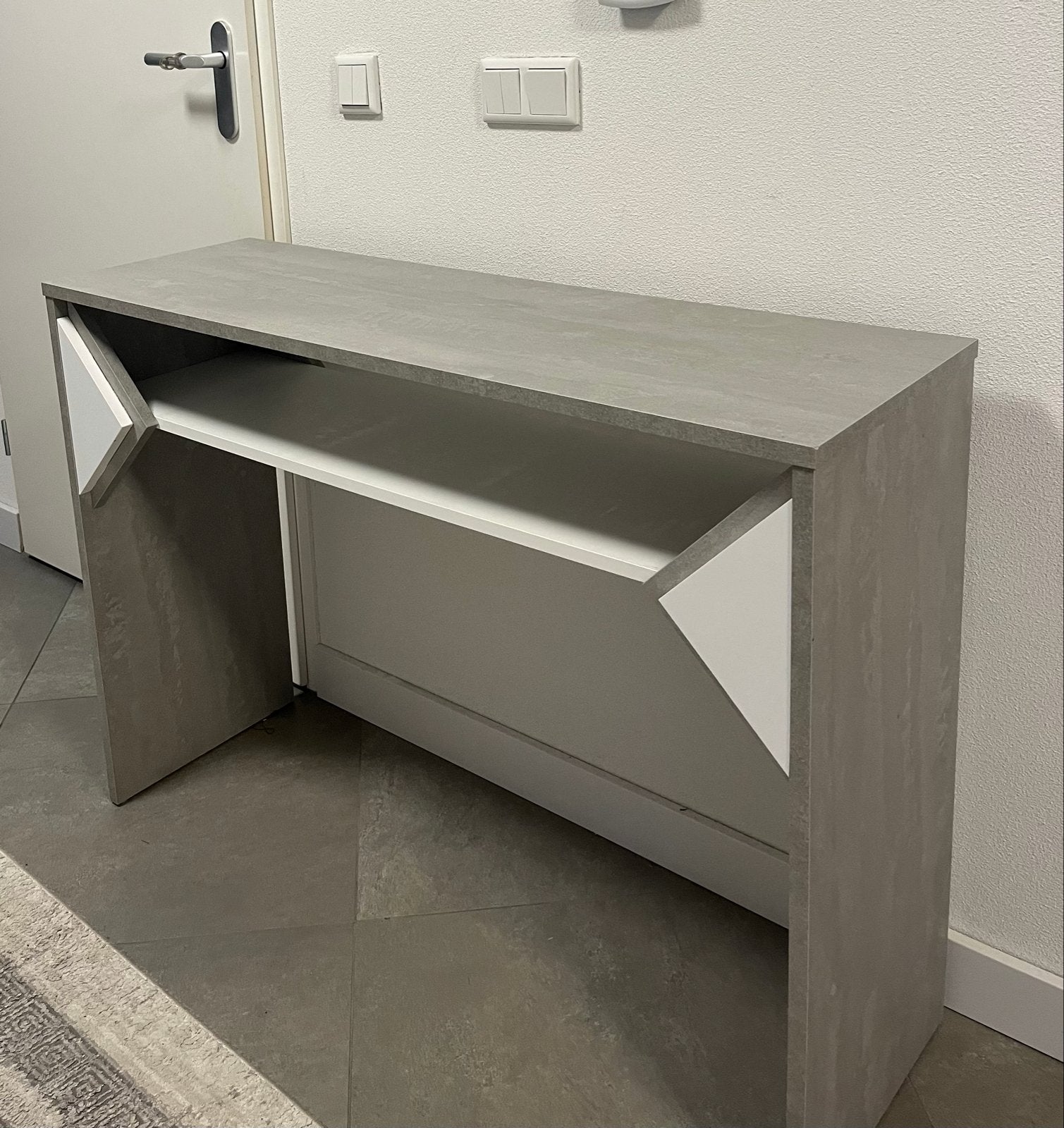 Moderne console tafel - Grijs met wit accent, Ophalen, Overige materialen, Gebruikt, 100 tot 150 cm
